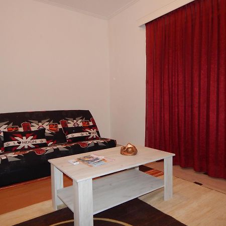 Cozy Apartment For 2-5 People-Center Tripoli 1 Exterior foto