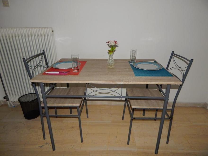 Cozy Apartment For 2-5 People-Center Tripoli 1 Exterior foto