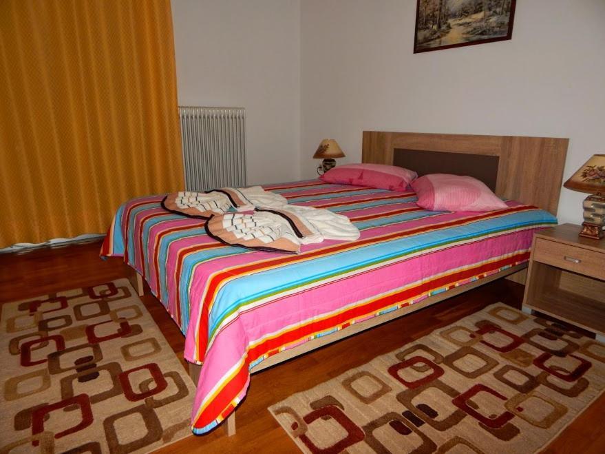 Cozy Apartment For 2-5 People-Center Tripoli 1 Exterior foto